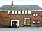 school is uit